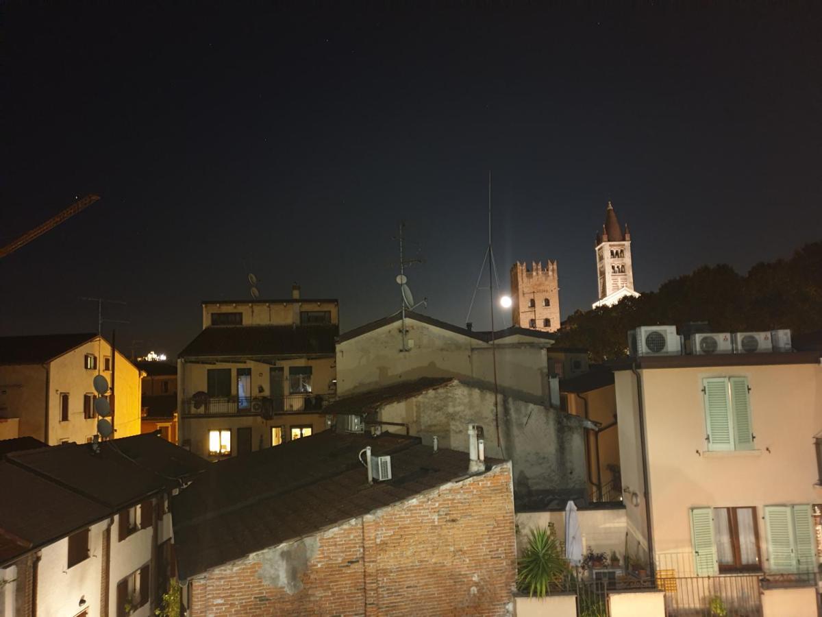 Dimora Rosso San Zeno - Wifi Veloce E Adatto Per Famiglie 베로나 외부 사진